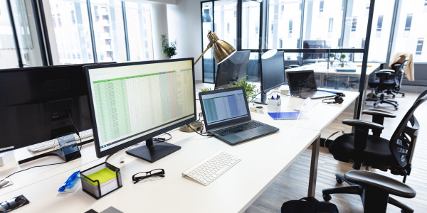 Proyectos de ICT Oficinas / Locales Comerciales en Madrid · Wi-Fi y redes privadas